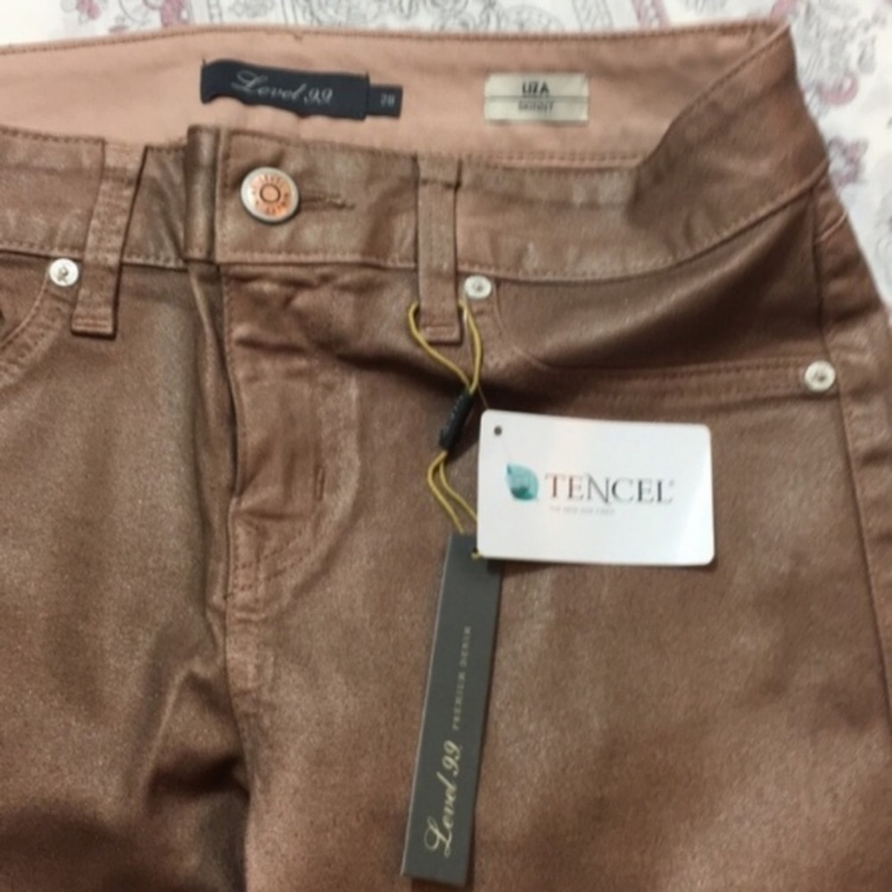 NWT Liza Skinny Jeans